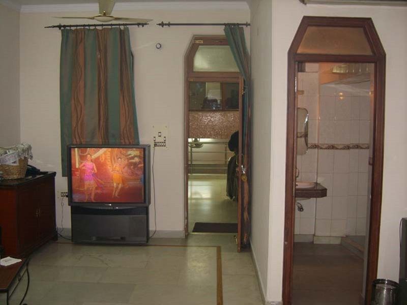 Hotel Pearl Plaza Nueva Delhi Exterior foto
